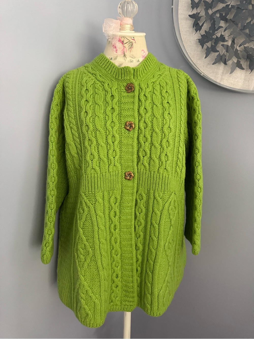 Bright Green Irish ☘️ Cable-Knit Button Cardigan Sweater with Vintage Buttons